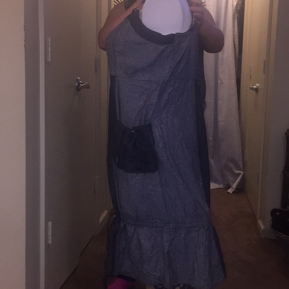 Dress - Picture 3 of 3